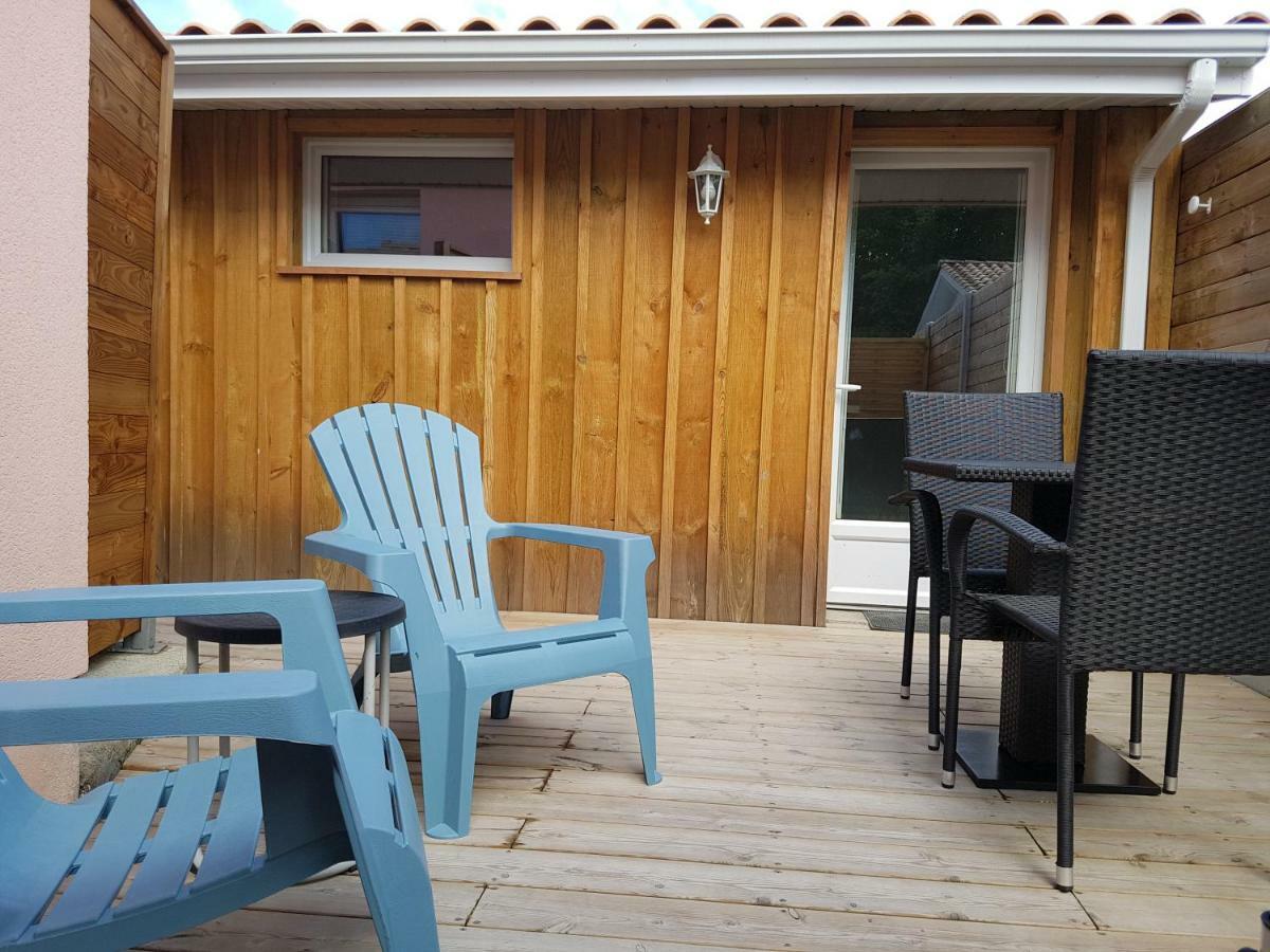 Lou Cachotte Apartment Льо Теш Екстериор снимка